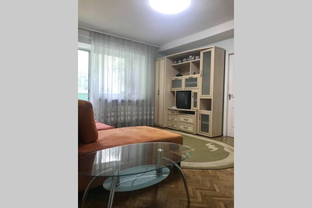 Уютненькая Квартирка Kiev Esterno foto